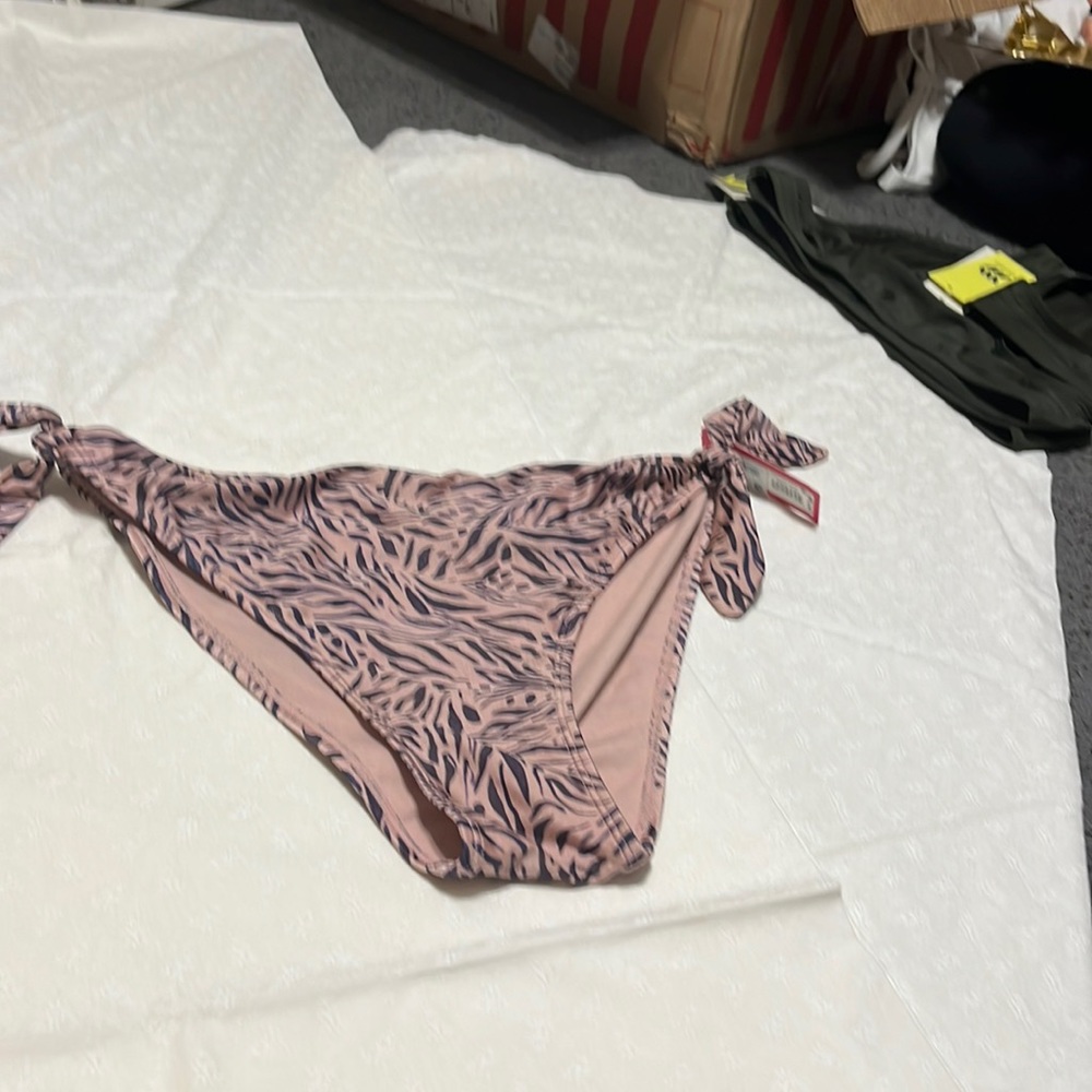 NWT mauve and black zebra pink bikini bottom